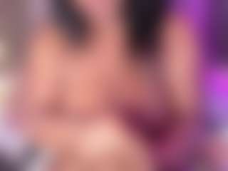 EmaRhodes's Live Sex Cam Show