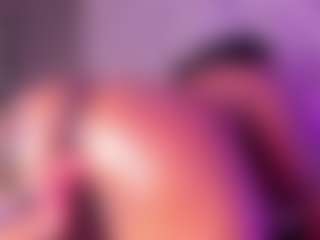 EmaRhodes's Live Sex Cam Show