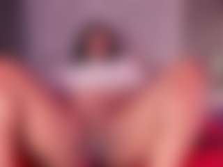 Live cam show with EmaRhodes - Dildo Or Vibrator MILF on intimatelivegirls.com