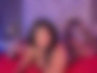 Live cam show with EmaRhodes - Double Penetration on TeamSkeetLive