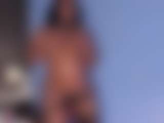 Live cam show with EmaRhodes - Double Penetration on Camsoda