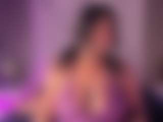 Live cam show with EmaRhodes - Mature on fapnchat