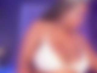 Live cam show with EmaRhodes - Big Ass on Instabang