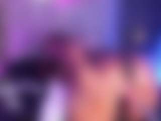 EmaRhodes's Live Sex Cam Show