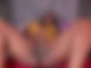 EmaRhodes's Live Sex Cam Show