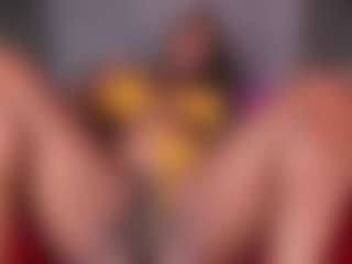 Live cam show with EmaRhodes - Mature Toys on CSO-WL