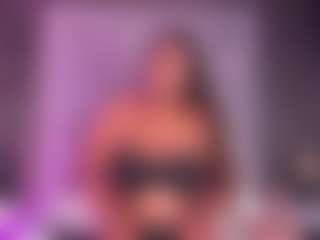 EmaRhodes MILF webcam performer live streaming