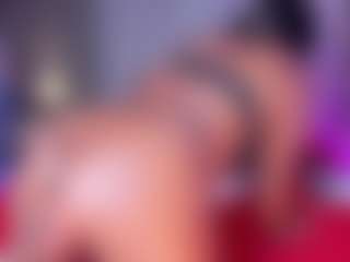 EmaRhodes's Live Sex Cam Show
