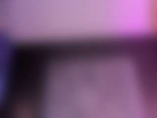 EmaRhodes's Live Sex Cam Show