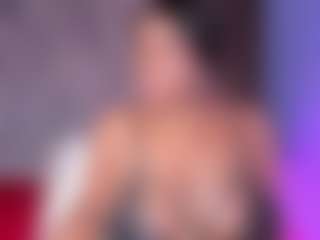 Live cam show with EmaRhodes - Mature on Mixed Magazine Live