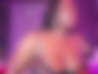 Live cam show with EmaRhodes - Squirt on Camsoda