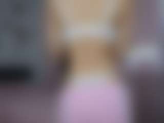 Live cam show with EnaDile - Camel Toe on live18s.com