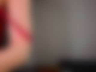 Live cam show with EnaDile - Small Tits on TeamSkeetLive