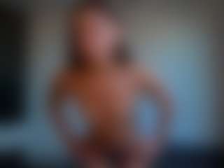 Live cam show with EnaDile - Control on Camiplay Live