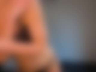Live cam show with EnaDile - Camel Toe on hotwifechat.live