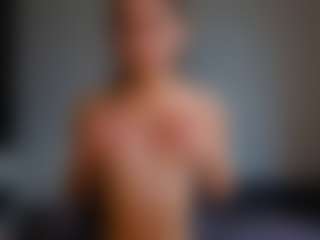 Live cam show with EnaDile - Camel Toe on liverealitysex.com