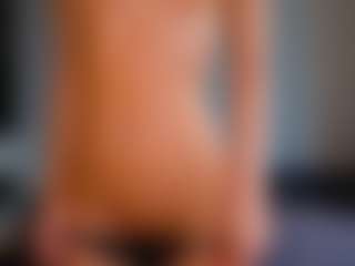 Live cam show with EnaDile - Oil on justonemore.cc