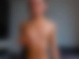 Live cam show with EnaDile - College Lovense on 1on1-livenow