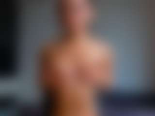 Live cam show with EnaDile - Bedroom Brown Hair on crypto-cams
