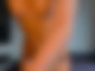 Live cam show with EnaDile - Bedroom Teen (18+) on Dolls Live