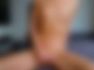 Live cam show with EnaDile - Small Tits Brown Hair on Streamer API