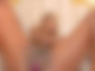 Live cam show with Tahlia M - Mature on StripNow