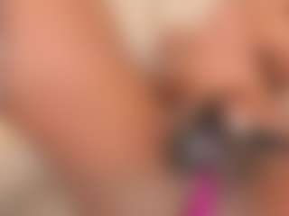 Live cam show with Tahlia M - Lovense Middle Aged on Chatstar