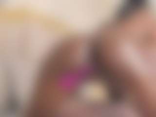 Live cam show with Tahlia M - Public on madthumbs