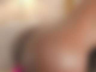 Live cam show with Tahlia M - Twerk Latina on Camsoda