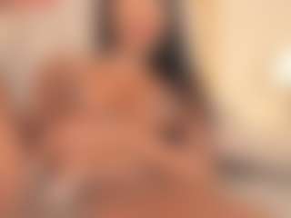 Live cam show with Tahlia M - Deepthroat on Camsoda