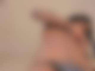 Live cam show with Tahlia M - Public Big Tits on EXY
