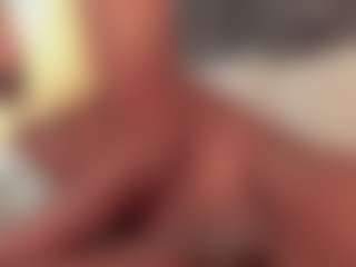 Live cam show with Tahlia M - Shaved Pussy on Camsoda