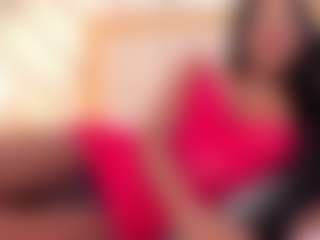 Live cam show with Tahlia Moreau🖤 - Middle Aged on Camsoda