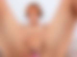 Live cam show with Mary Timber - Fingering on Milfs Live