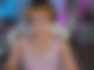Live cam show with Mary Timber - Big Tits Small Tits on Camiplay Live