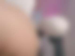 Live cam show with Mary Timber - Brown Hair Teen (18+) on fapnchat