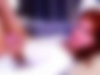 Live cam show with MillieStram - Petite on Milfs Live