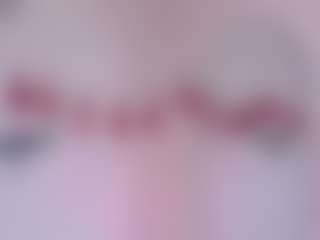 Live cam show with Violett-hott - Nipple Piercings on makecum.org