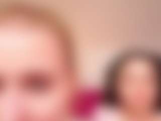 Live cam show with AbigailKuntz - Lesbian on Livezox