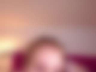 Live cam show with AbigailKuntz - Big Tits on AdultVida.com
