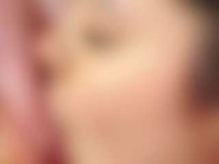 Live cam show with AbigailKuntz - Squirt on madthumbs
