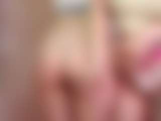 Live cam show with AbigailKuntz - Hairy Pussy on livesuperchat.net