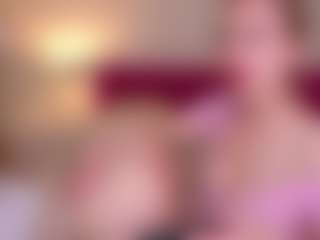 Live cam show with AbigailKuntz - Skinny on Gym Cam Girls