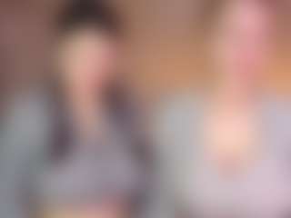 Live cam show with AbigailKuntz - Shaved Pussy on Cam Slut