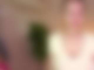 Live cam show with AbigailKuntz - Lesbian on Milfs Live