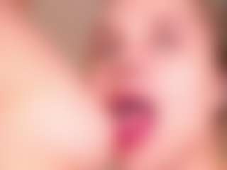 Live cam show with AbigailKuntz - Petite on https://playwithruby.com