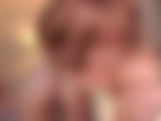 Live cam show with AbigailKuntz - Skinny on StripNow