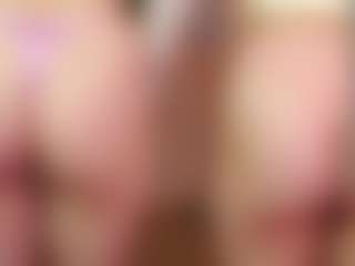 Live cam show with AbigailKuntz - Petite on Camsoda