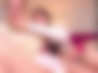 Live-Cam-Show mit AbigailKuntz - Blowjob auf Camsoda