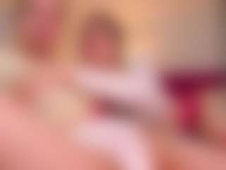 Live cam show with AbigailKuntz - No Smoking on livesuperchat.net